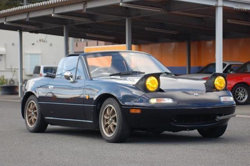 1995 Mazda Eunos 61,813mls | Image 1 of 18