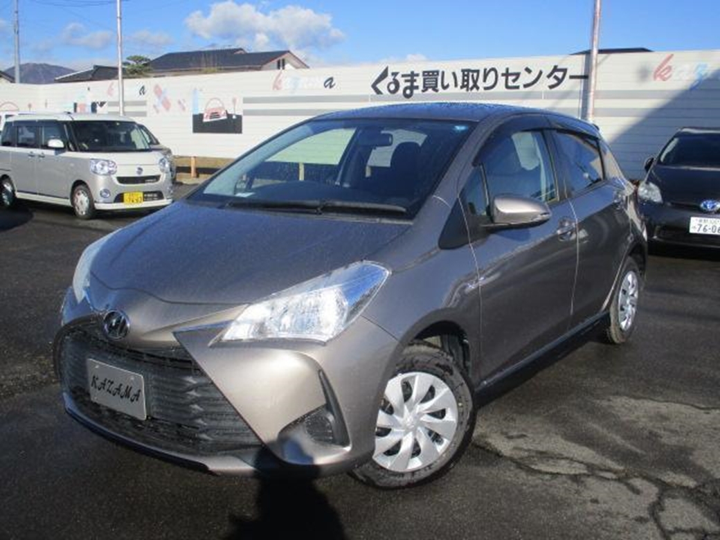 2017 Toyota Vitz 4WD 17,000kms | Image 1 of 20
