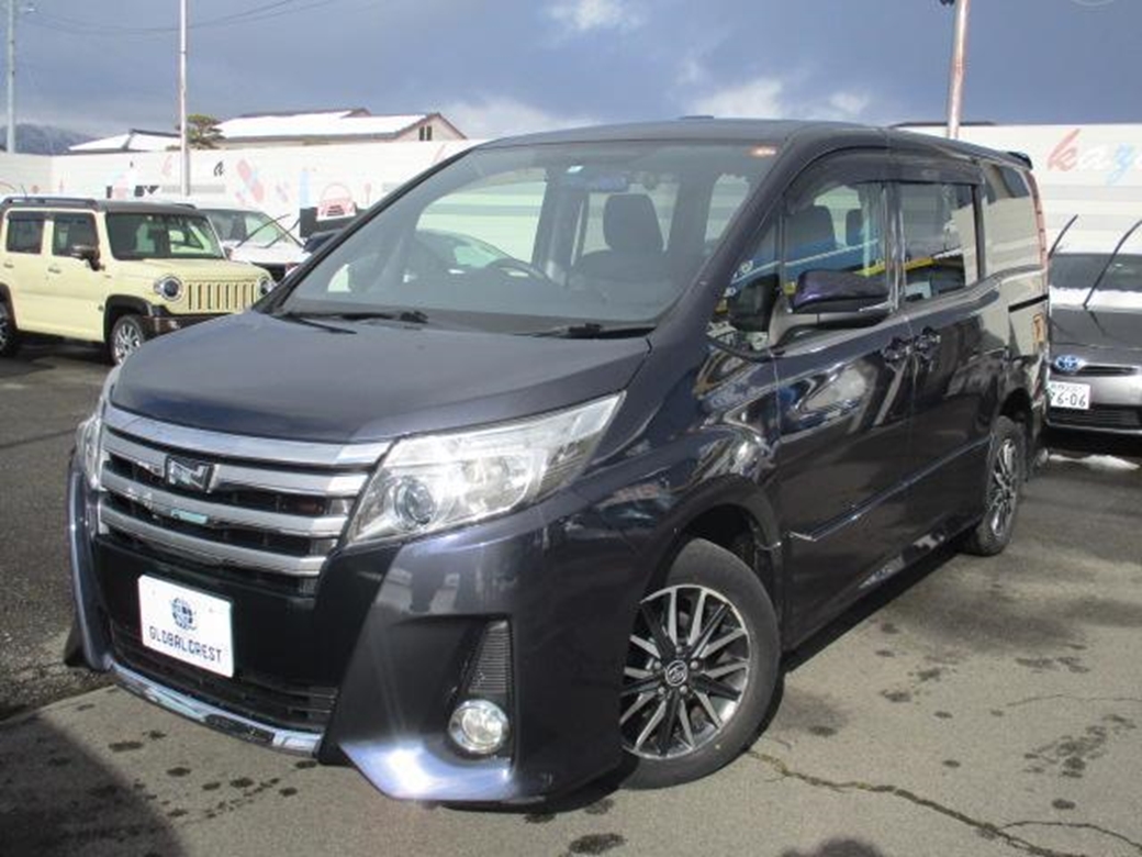 2014 Toyota Noah 4WD 41,000kms | Image 1 of 19