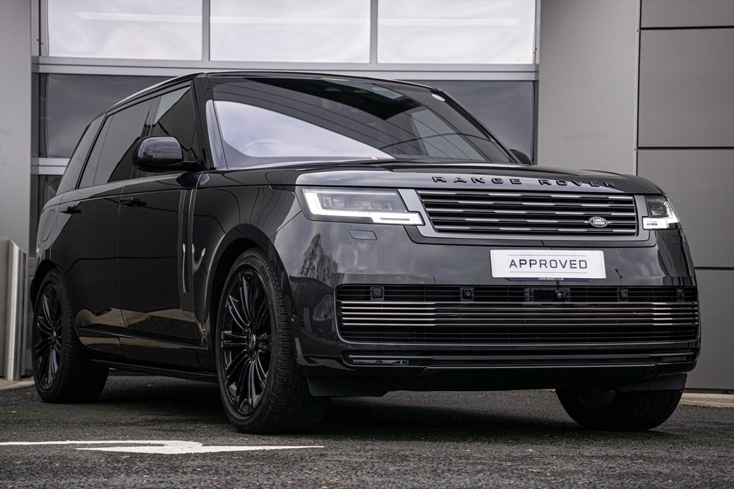2023 Land Rover Range Rover 4WD 8,000mls | Image 1 of 40