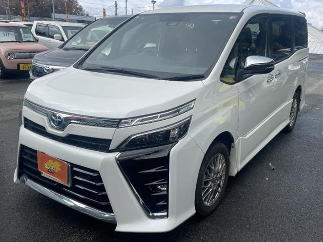 2020 Toyota Voxy ZS 34,000kms | Image 1 of 20