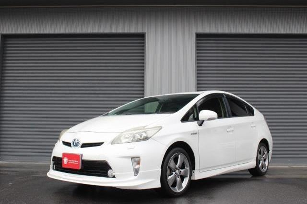 2013 Toyota Prius 95,529kms | Image 1 of 20