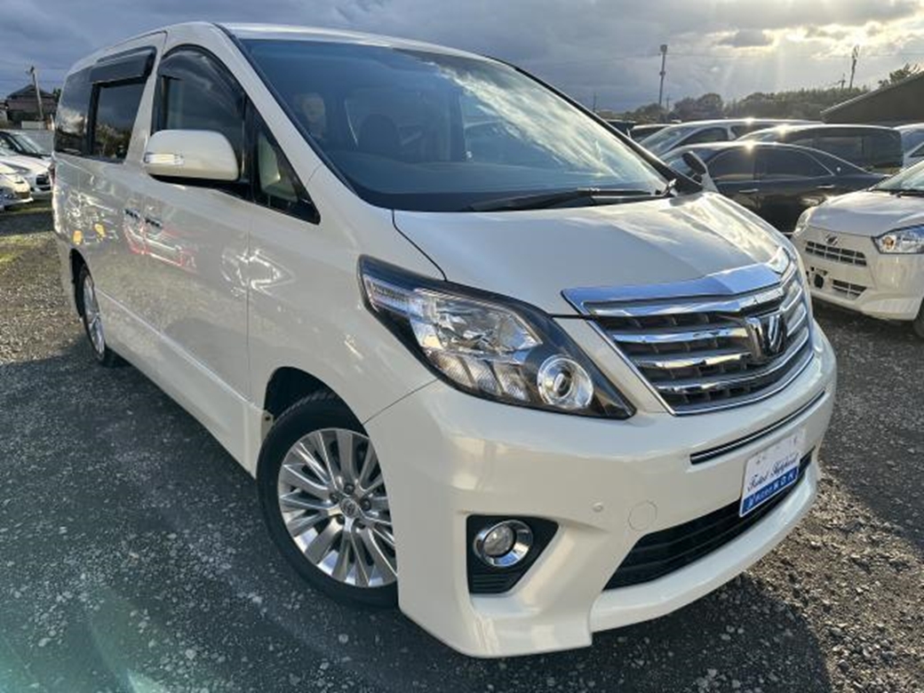 2013 Toyota Alphard 240S 33,146kms | Image 1 of 9