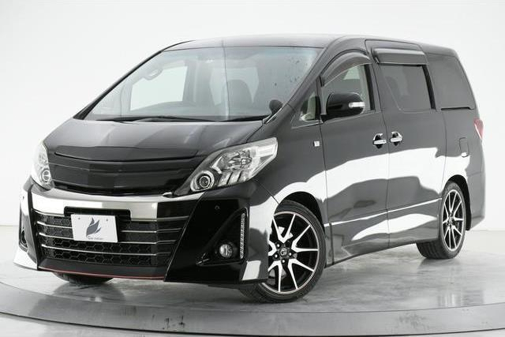2013 Toyota Alphard 350S 97,301kms | Image 1 of 20