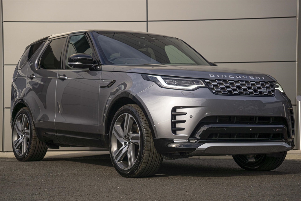 2023 Land Rover Discovery 4WD 2,988mls | Image 1 of 40