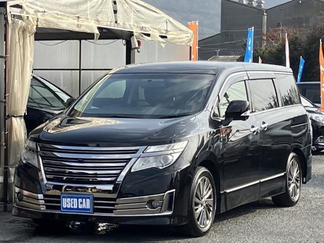 2014 Nissan Elgrand Rider 65,000kms | Image 1 of 20