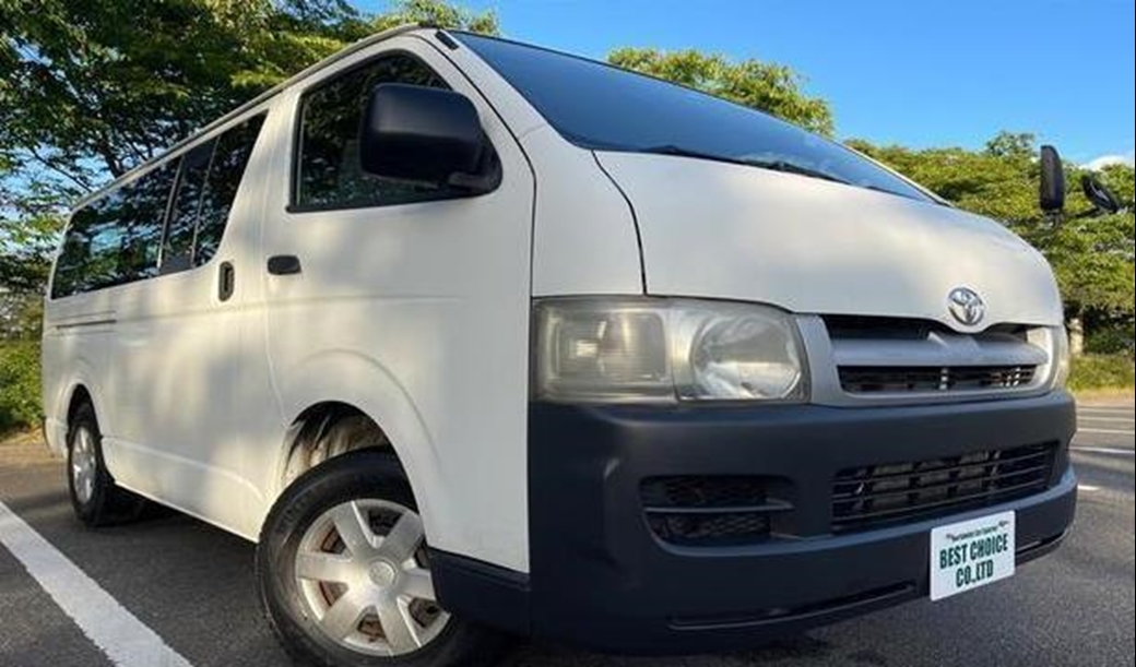 2005 Toyota Hiace 4WD 129,726mls | Image 1 of 6