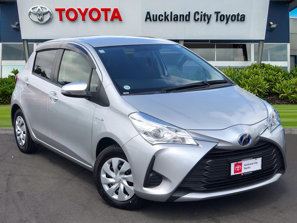 2018 Toyota Vitz Hybrid 51,726kms | Image 1 of 17