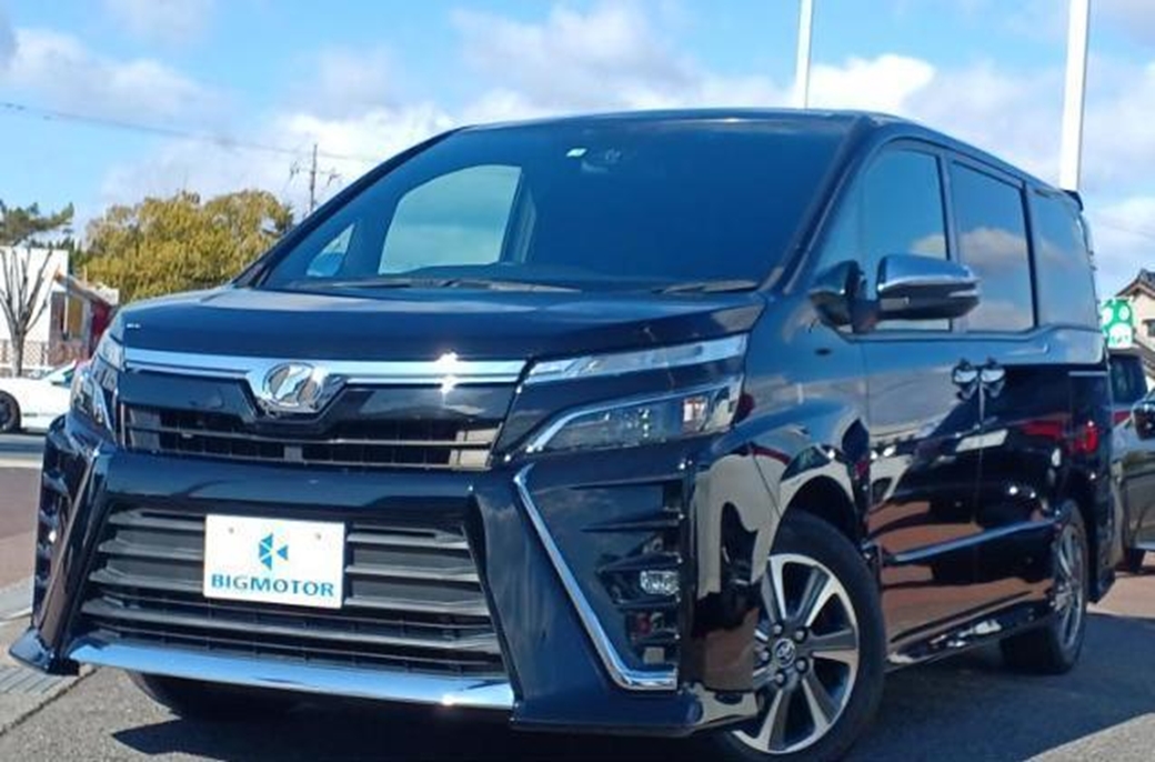 2018 Toyota Voxy ZS 61,000kms | Image 1 of 17