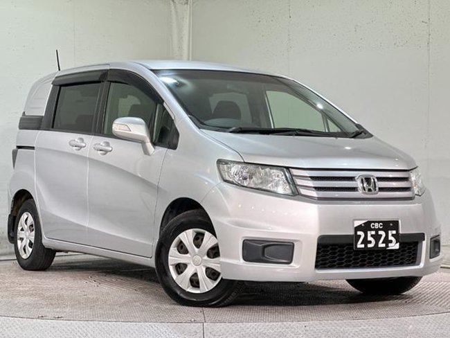 Honda Freed Spike G Just Selection