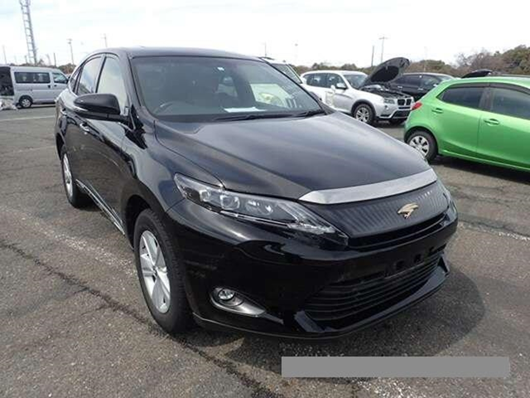 2016 Toyota Harrier 88,000kms | Image 1 of 29