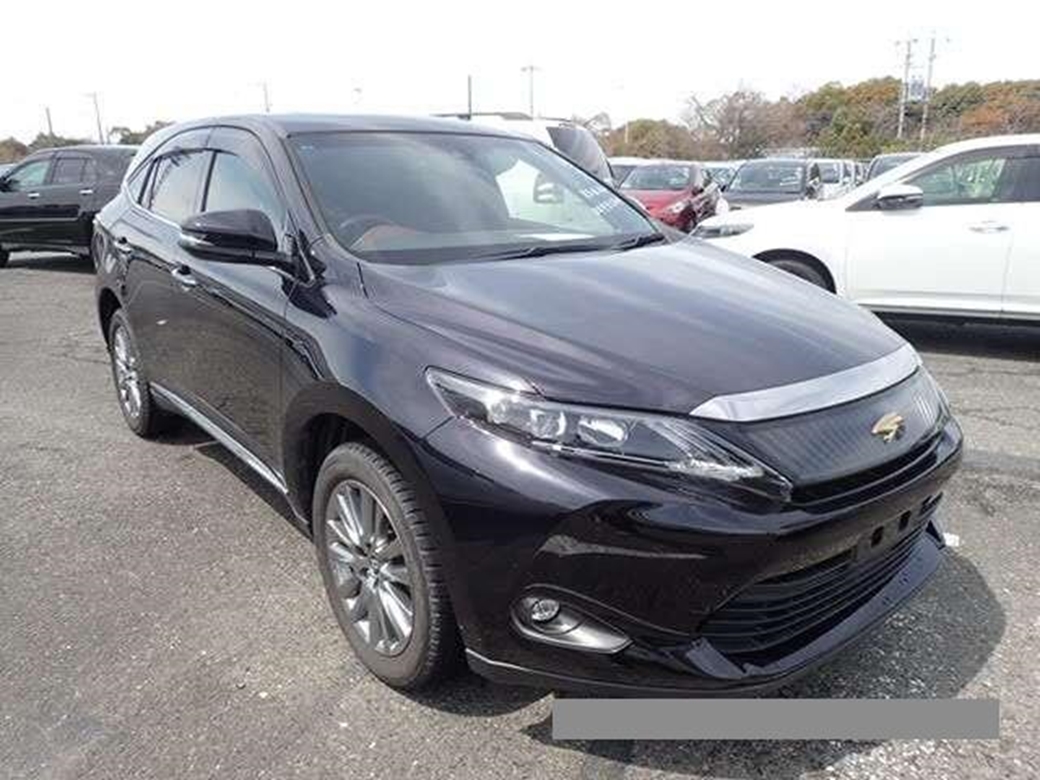 2016 Toyota Harrier 101,000kms | Image 1 of 27