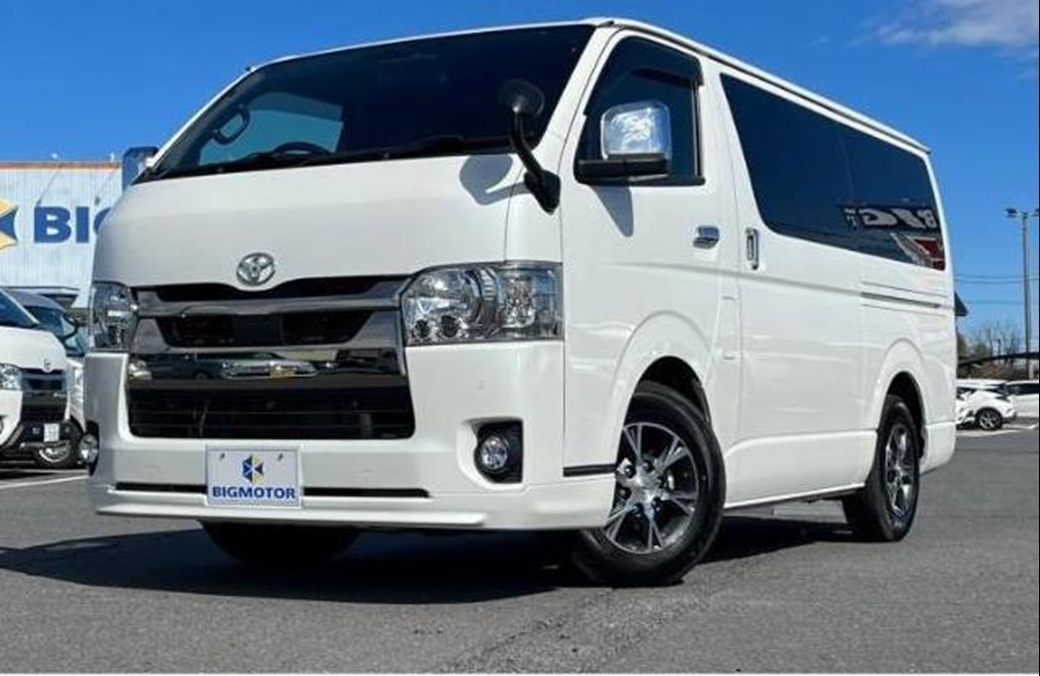2022 Toyota Hiace 22,000kms | Image 1 of 17