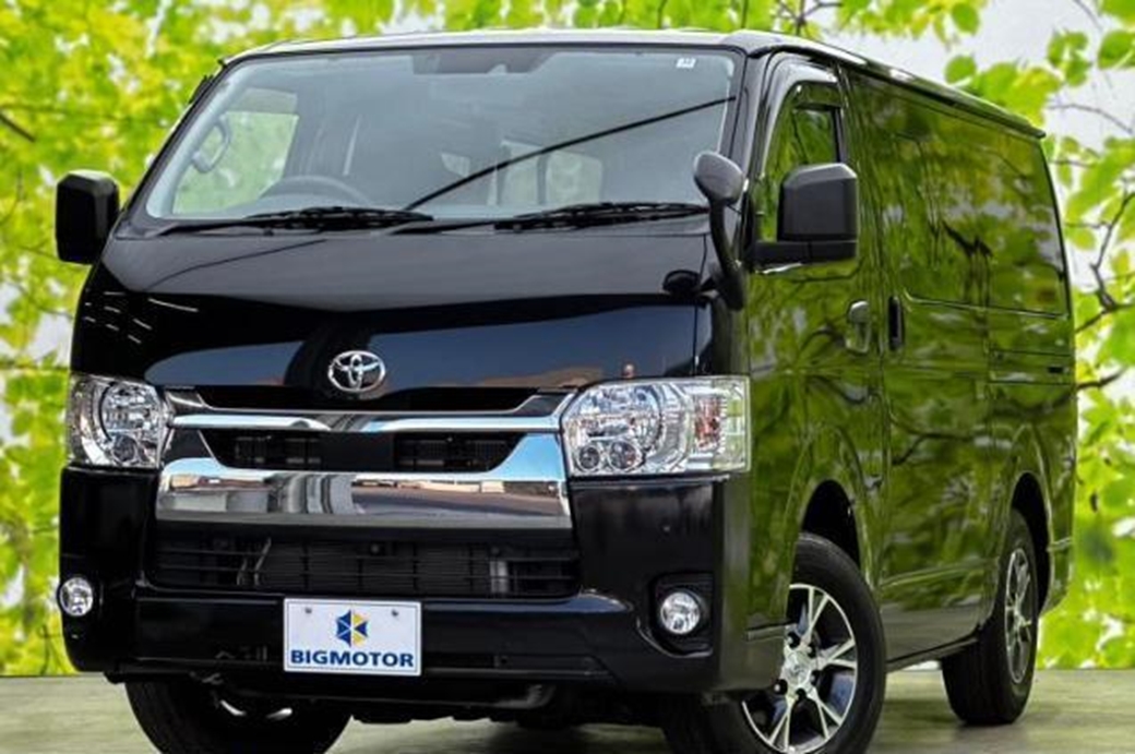 2020 Toyota Hiace 4WD 13,000kms | Image 1 of 18