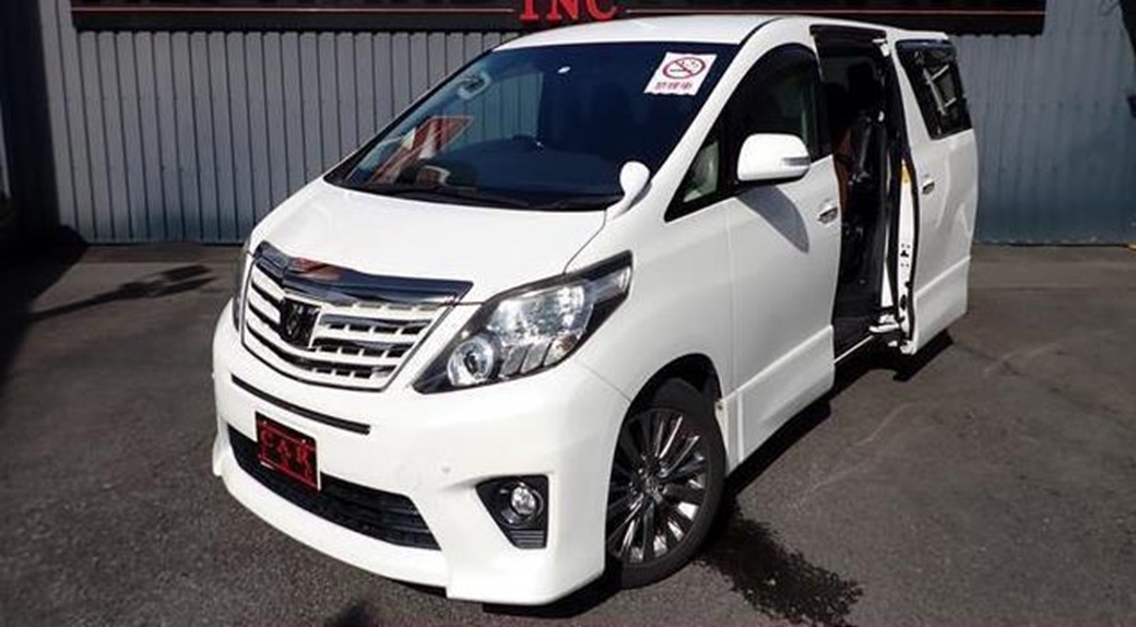 2014 Toyota Alphard 240S 82,207kms | Image 1 of 19