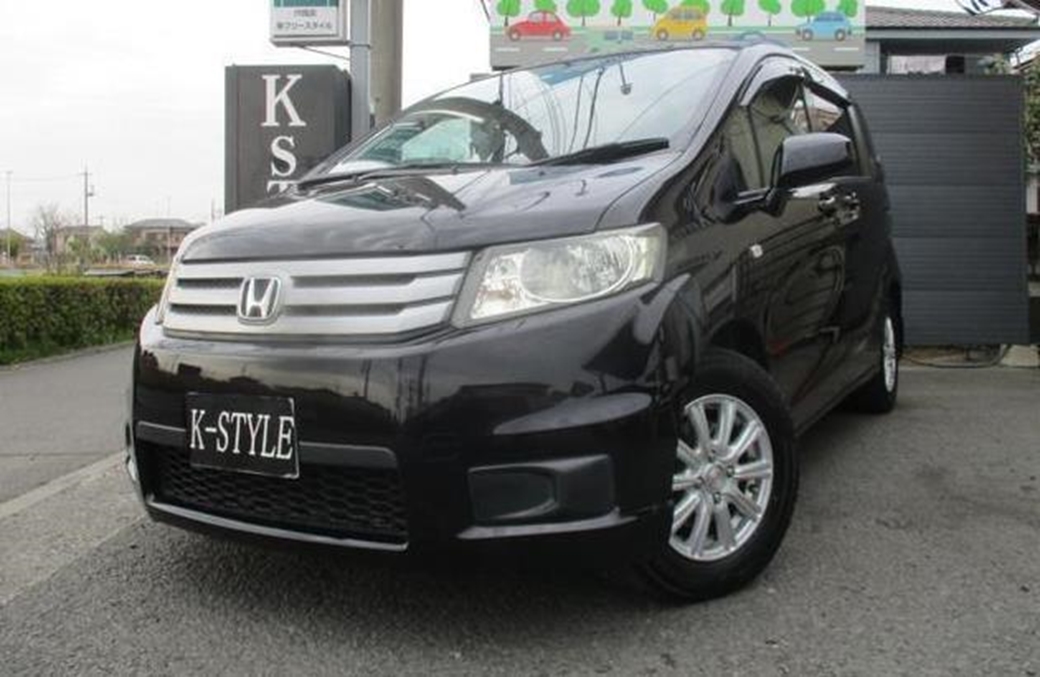 2010 Honda Freed Spike G Just Selection 84,932mls | Image 1 of 13