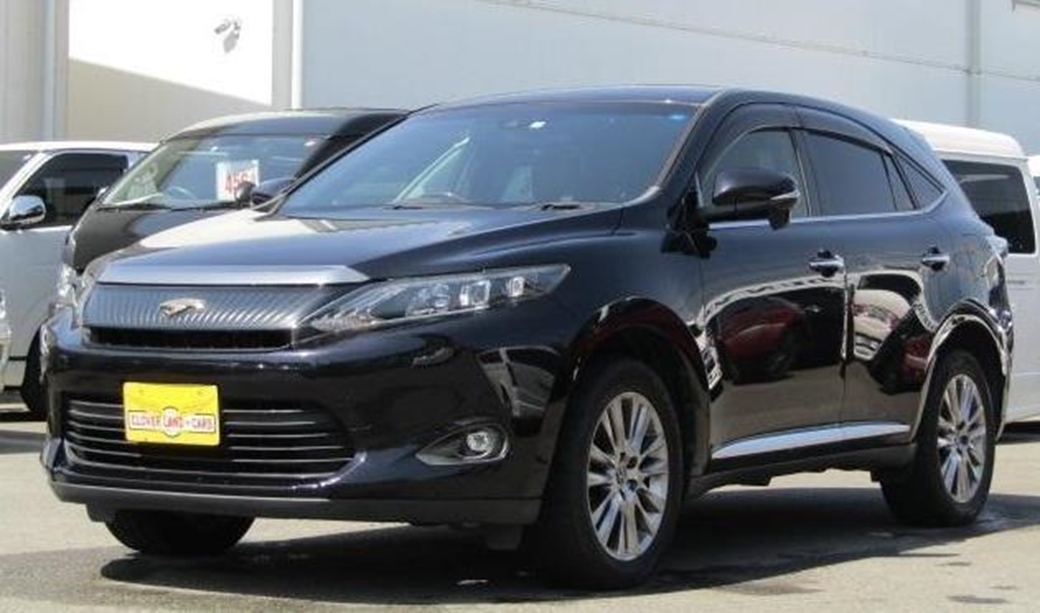 2015 Toyota Harrier 85,000kms | Image 1 of 19