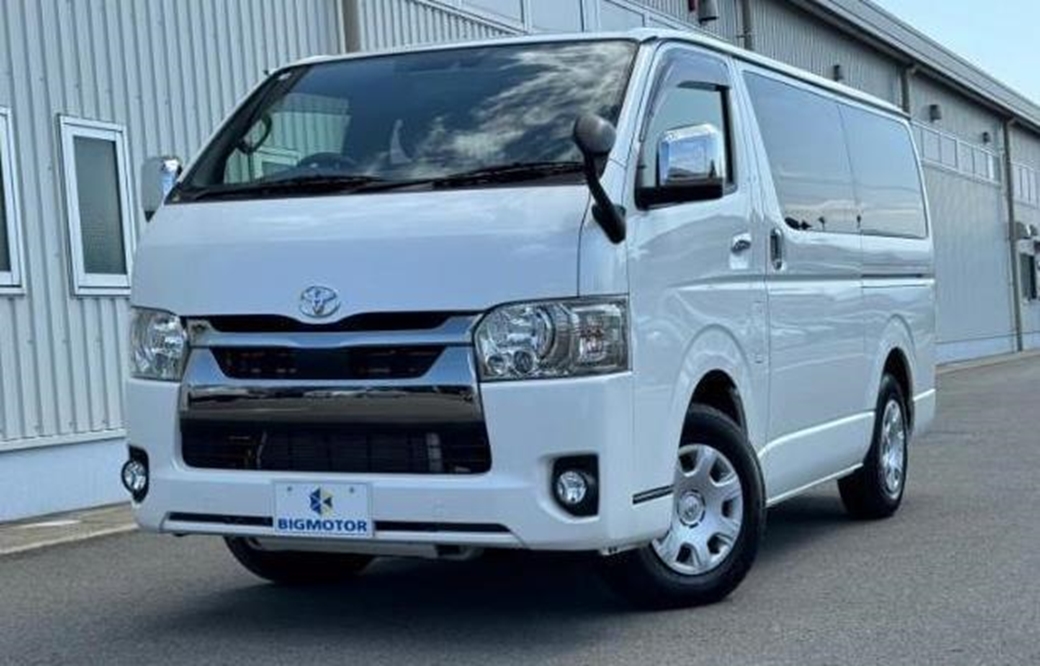 2021 Toyota Hiace 21,000kms | Image 1 of 18