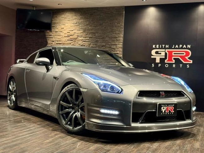 Nissan GT-R Pure Edition