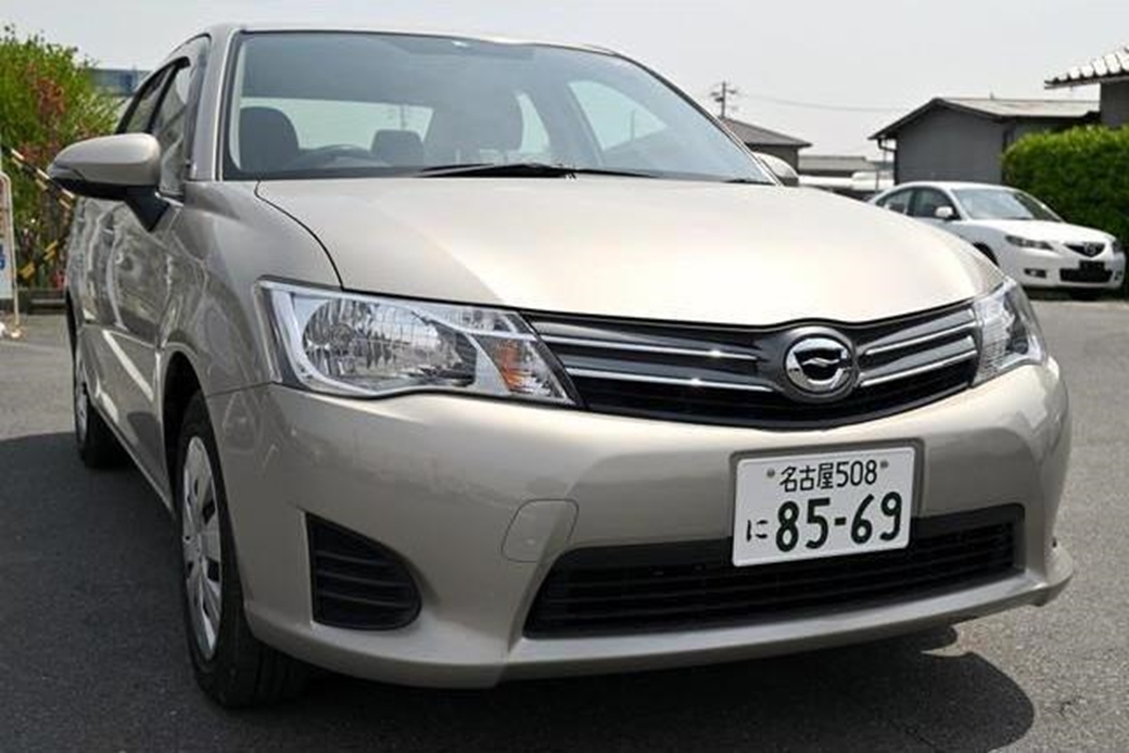 2013 Toyota Corolla Axio 16,622mls | Image 1 of 18
