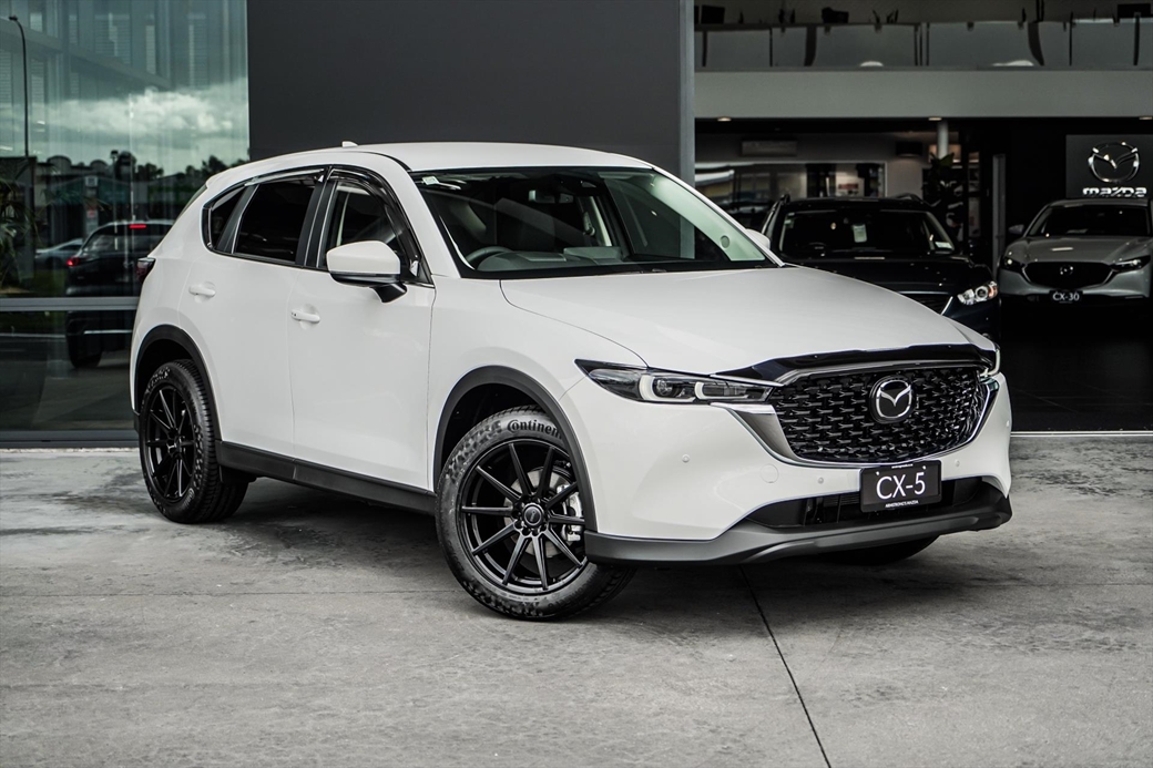 2024 Mazda CX-5 4WD 10kms | Image 1 of 23