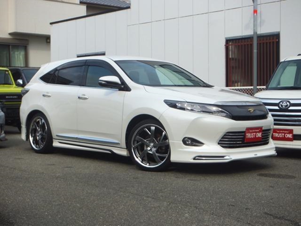 2015 Toyota Harrier 27,790kms | Image 1 of 9