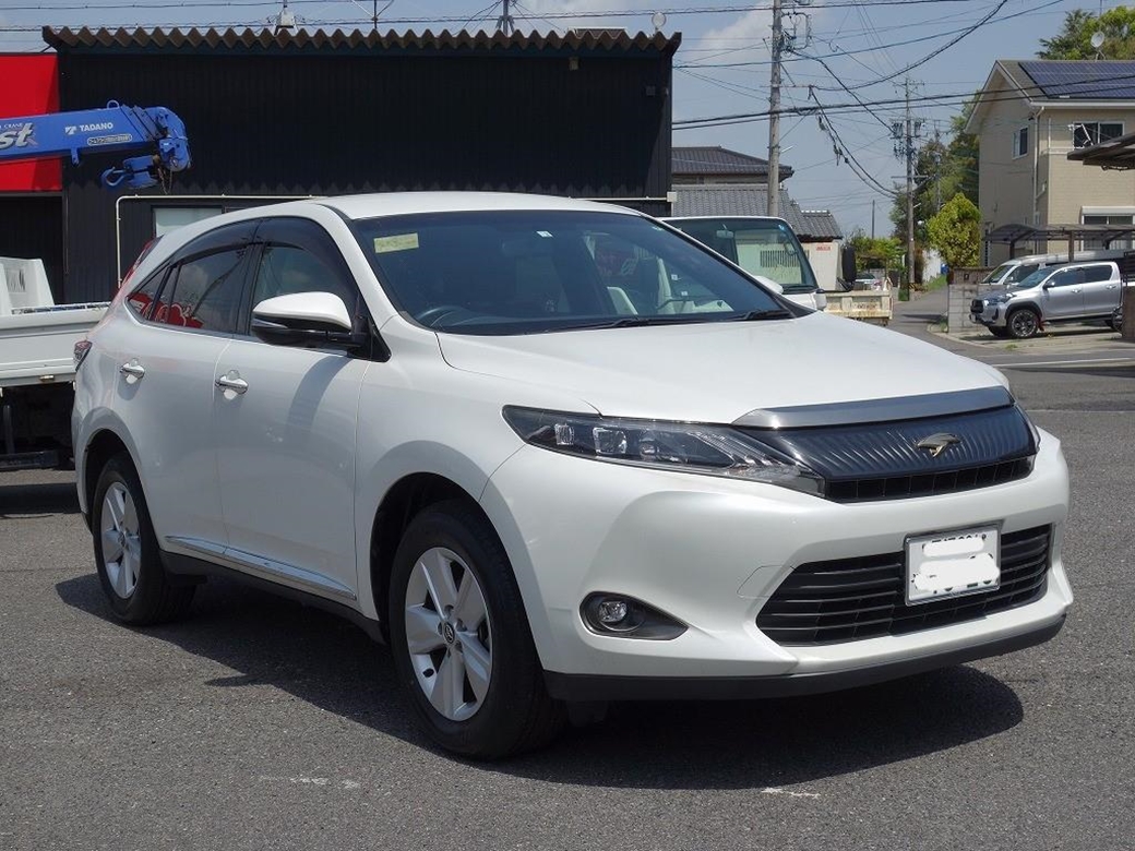 2014 Toyota Harrier 113,318kms | Image 1 of 37