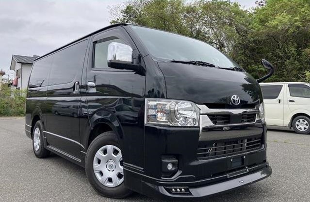 2022 Toyota Hiace 16,840kms | Image 1 of 9