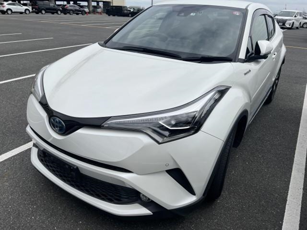 2017 Toyota C-HR 61,896kms | Image 1 of 10