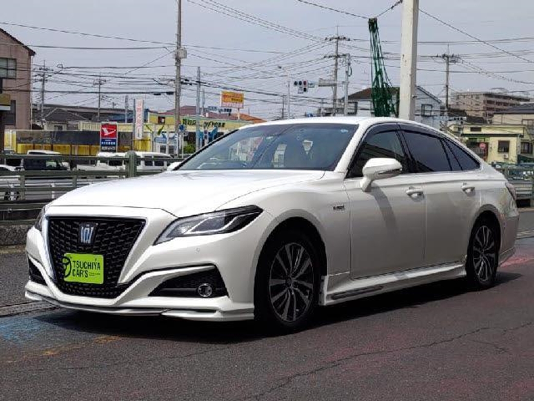 2018 Toyota Crown Hybrid 45,854kms | Image 1 of 10
