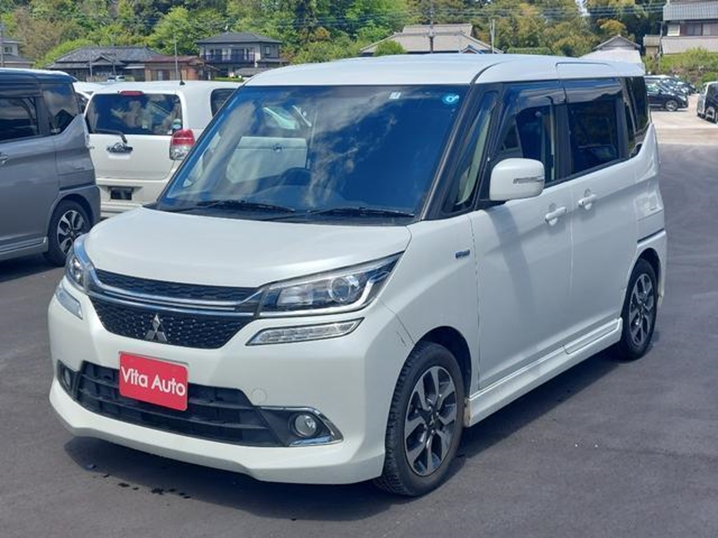 2017 Mitsubishi Delica D2 119,037kms | Image 1 of 20