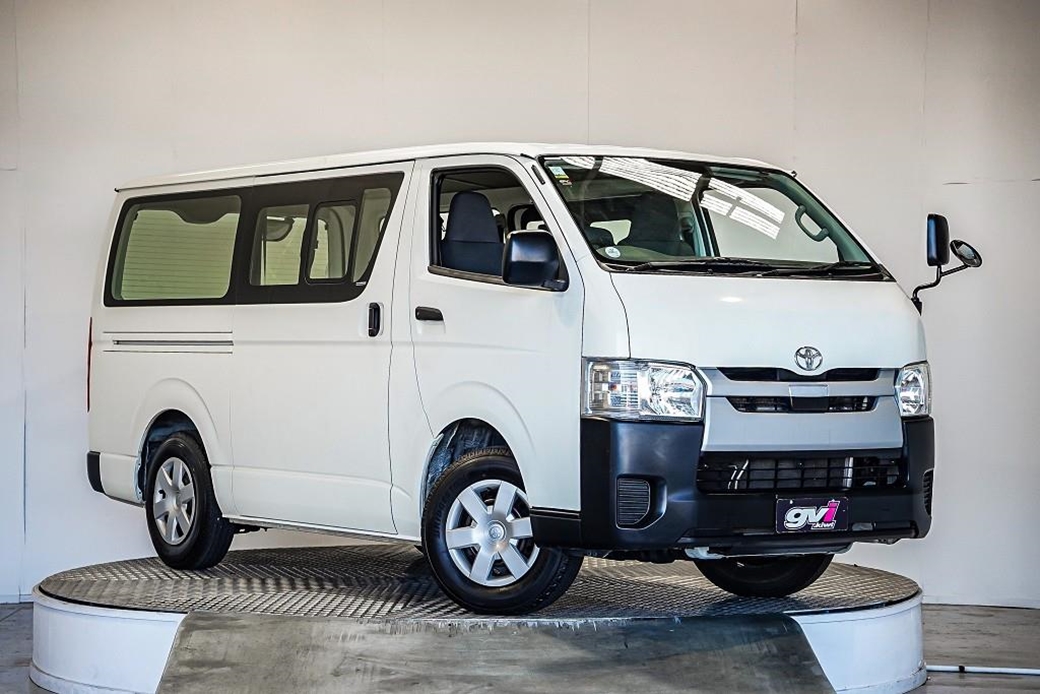 2018 Toyota Hiace 105,703kms | Image 1 of 18
