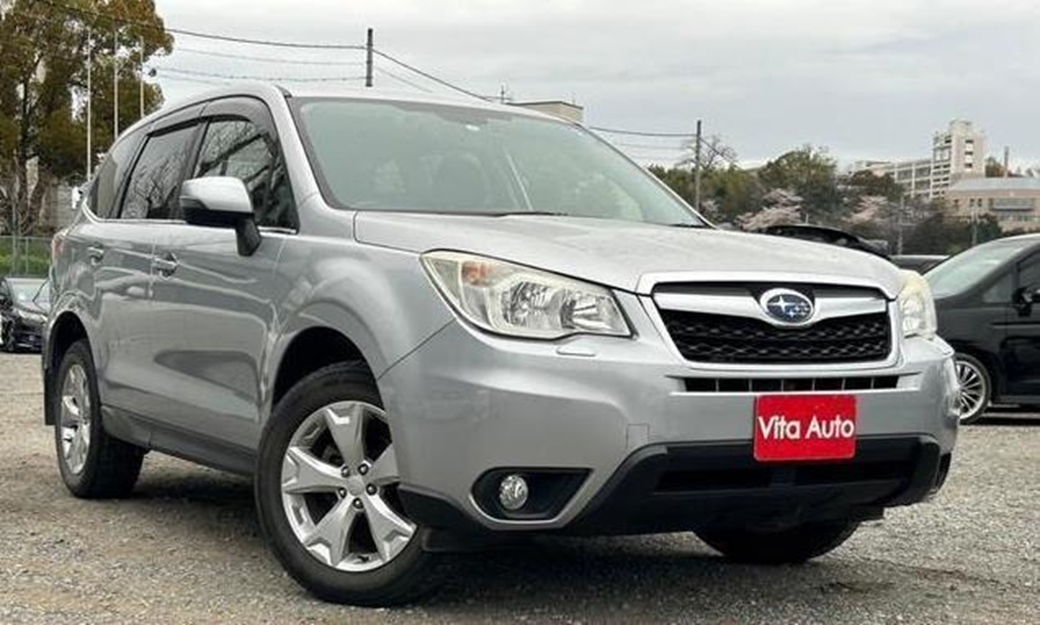 2013 Subaru Forester 4WD 72,912mls | Image 1 of 20