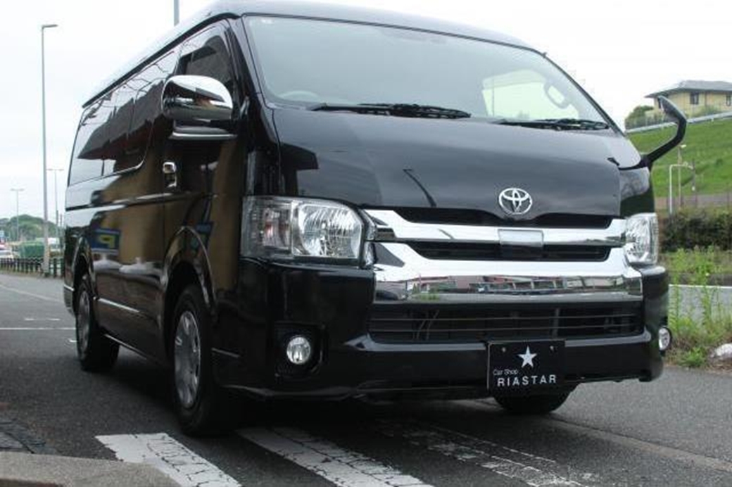 2019 Toyota Hiace 19,000kms | Image 1 of 8