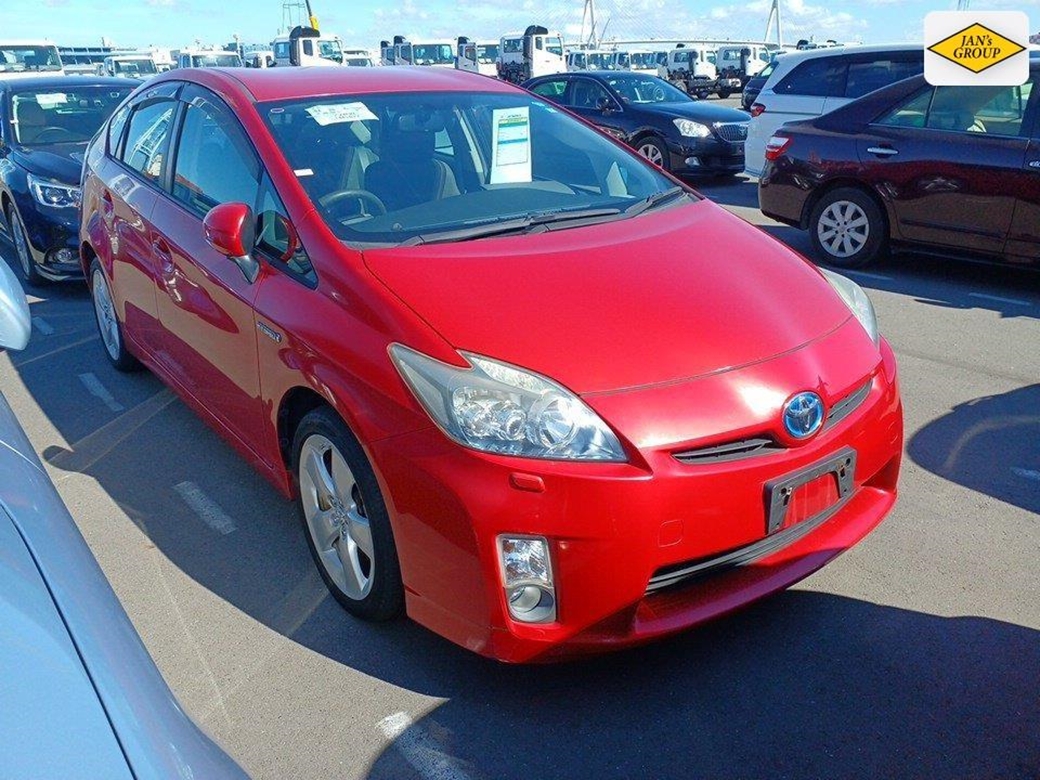 2011 Toyota Prius 99,571kms | Image 1 of 12