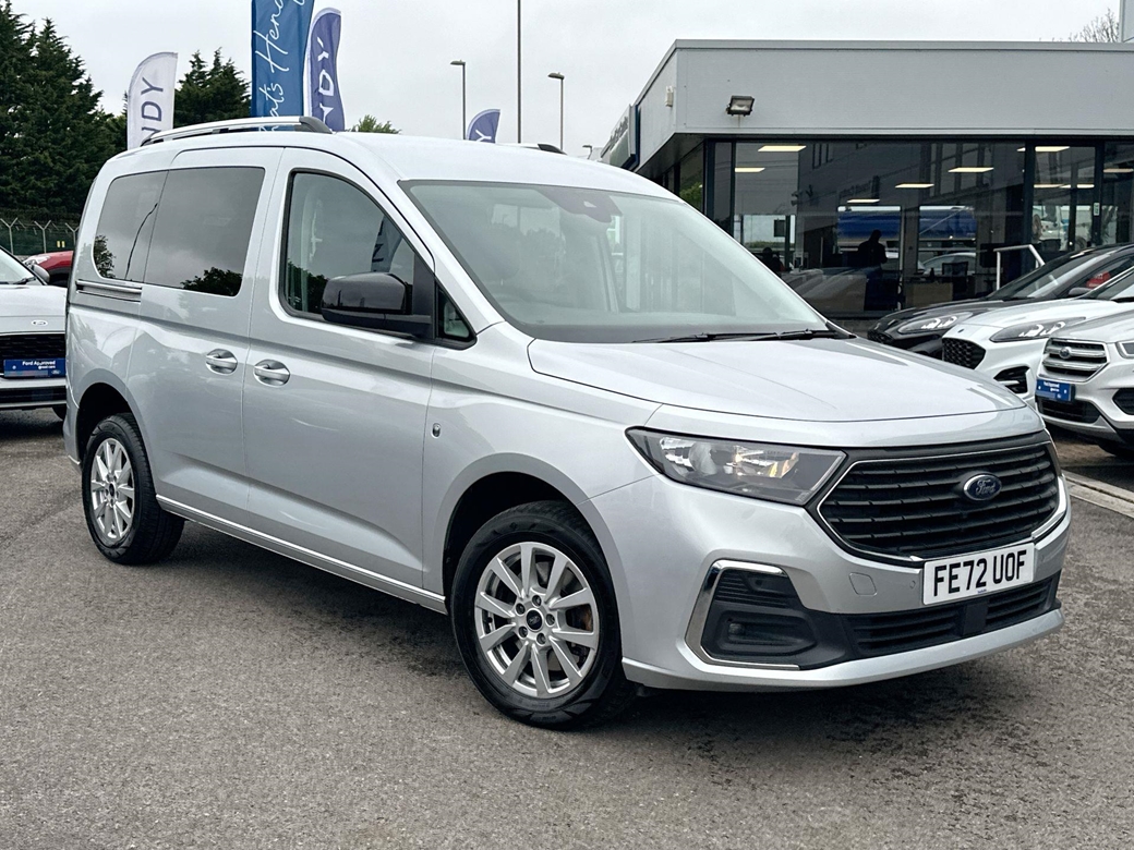 2022 Ford Tourneo 13,887mls | Image 1 of 40
