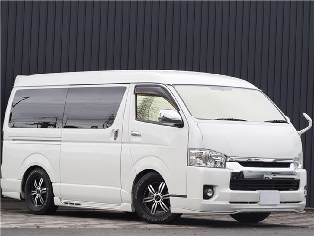 2020 Toyota Hiace 32,665kms | Image 1 of 7