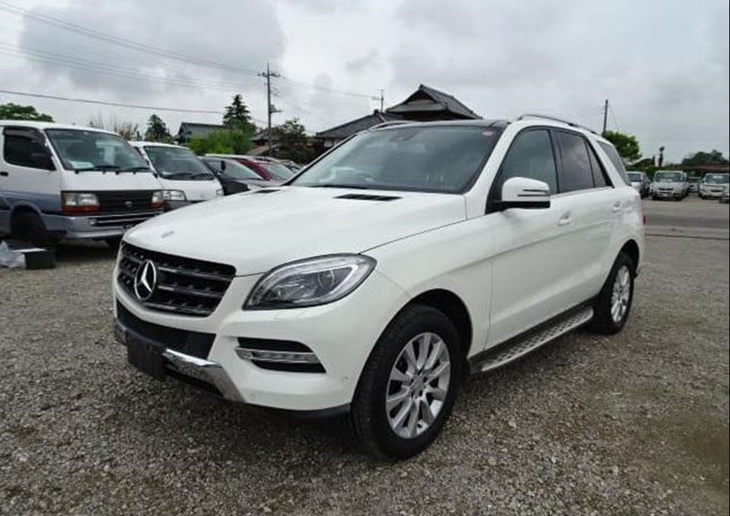 2013 Mercedes-Benz ML Class ML350 4WD 101,577kms | Image 1 of 19
