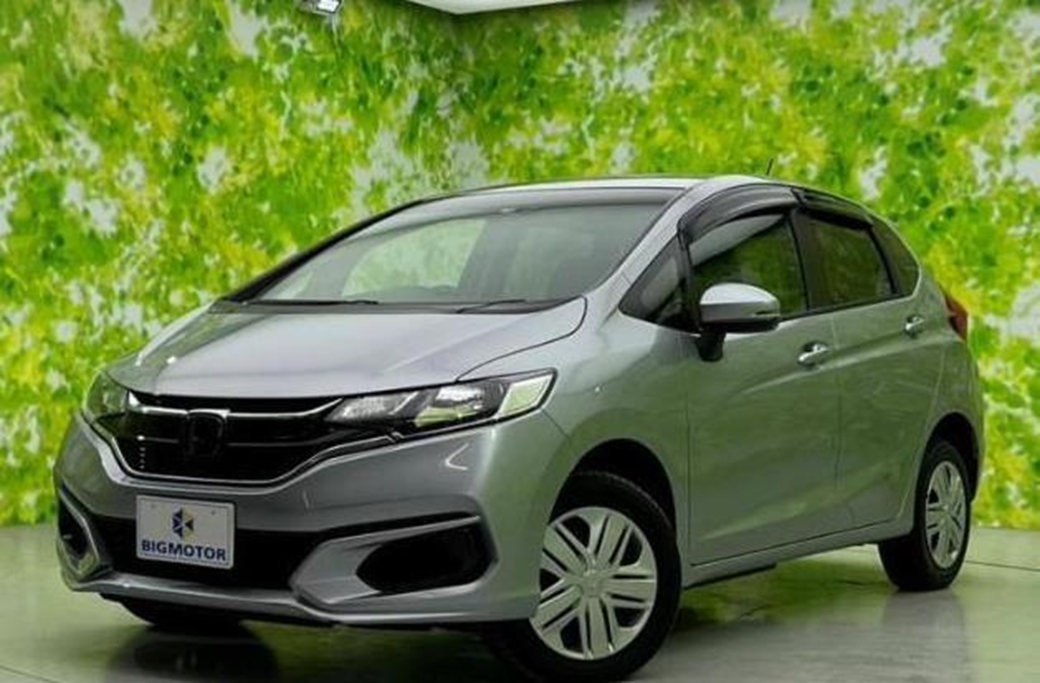 2019 Honda Fit 13G 4WD 32,000kms | Image 1 of 18