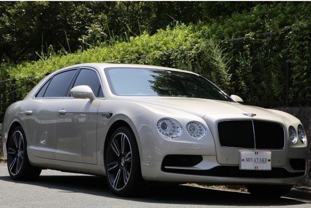 2016 Bentley Flying Spur 4WD 26,774kms | Image 1 of 19