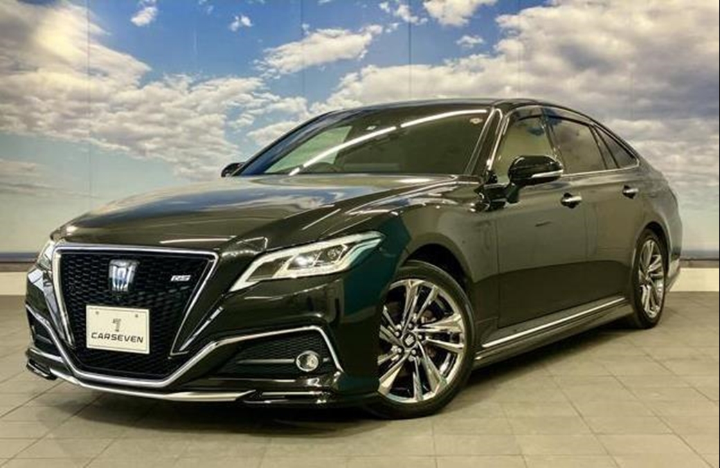 2021 Toyota Crown Hybrid 4WD 75,000kms | Image 1 of 19