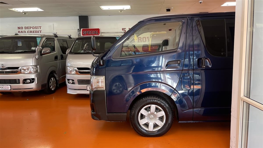 2012 Toyota Hiace 183,419kms | Image 1 of 8