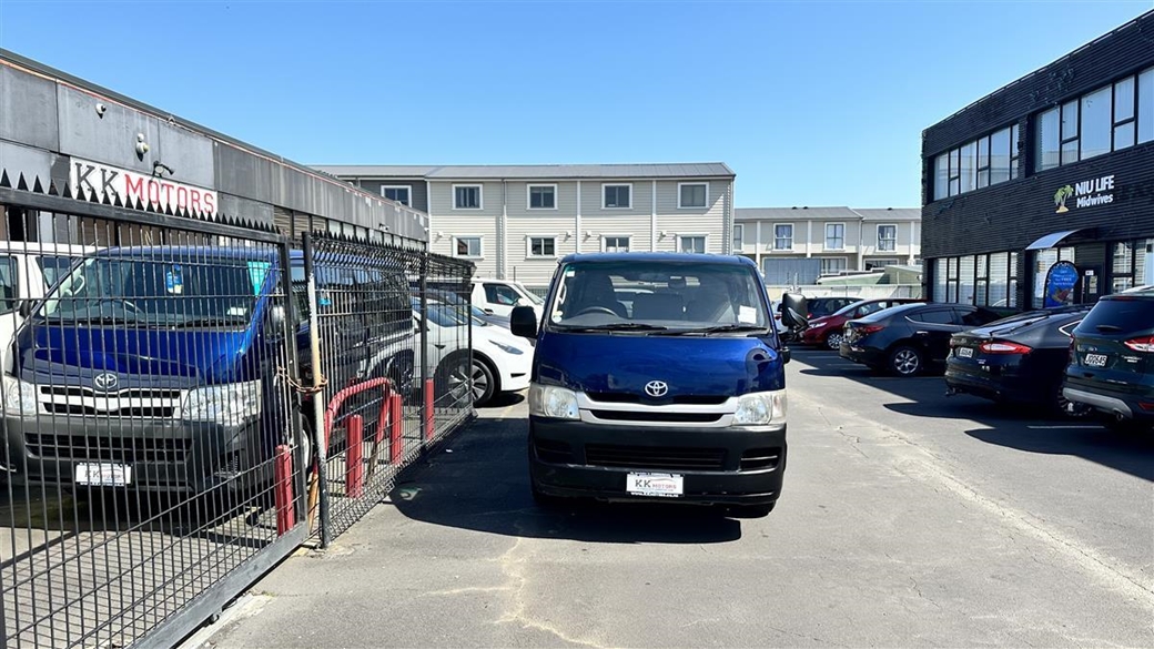 2008 Toyota Hiace Turbo 219,335kms | Image 1 of 11