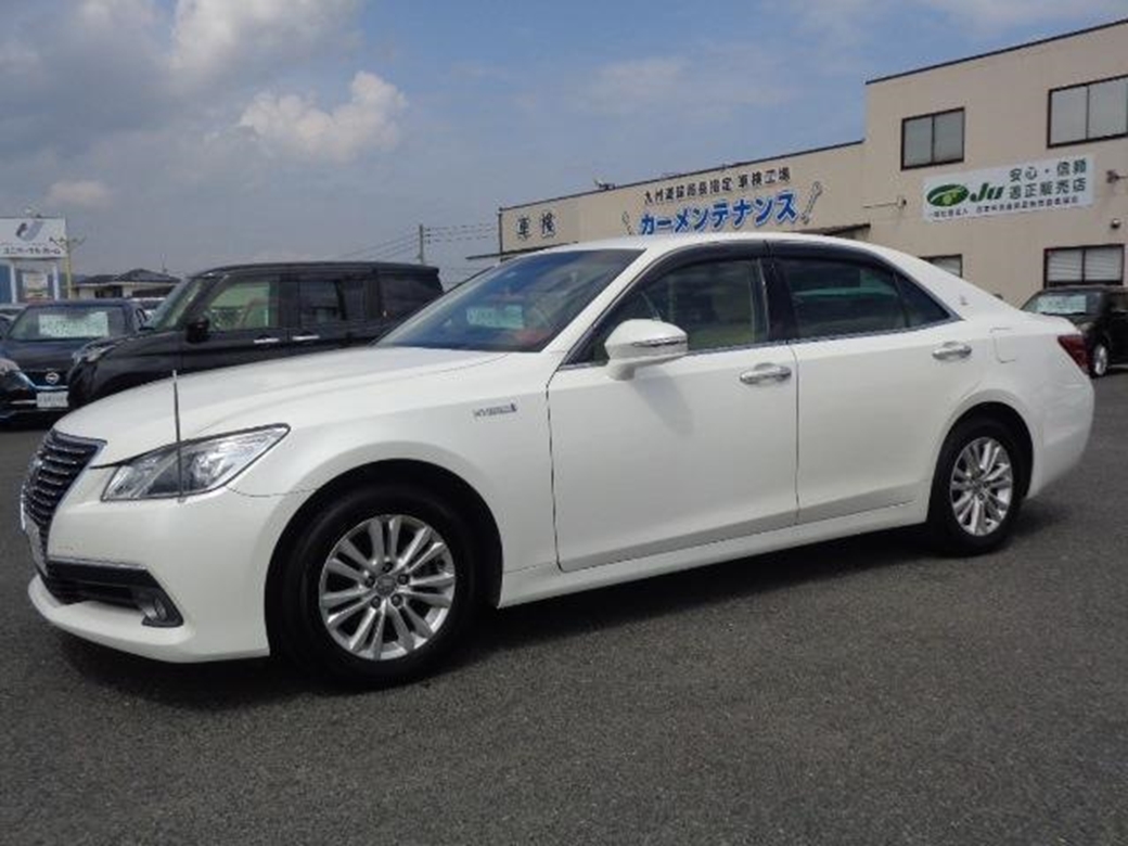 2014 Toyota Crown 41,612kms | Image 1 of 19