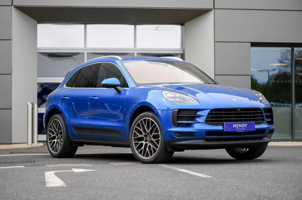 2021 Porsche Macan Turbo 4WD 27,885kms | Image 1 of 40