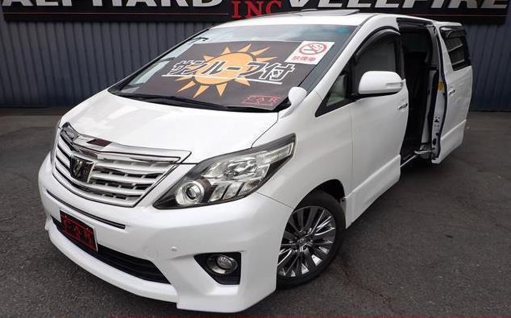2014 Toyota Alphard 240S 95,467kms | Image 1 of 19