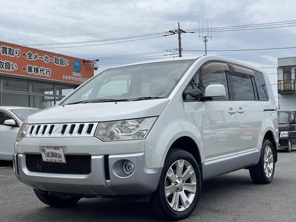 2012 Mitsubishi Delica D5 G Power 4WD 48,343mls | Image 1 of 19