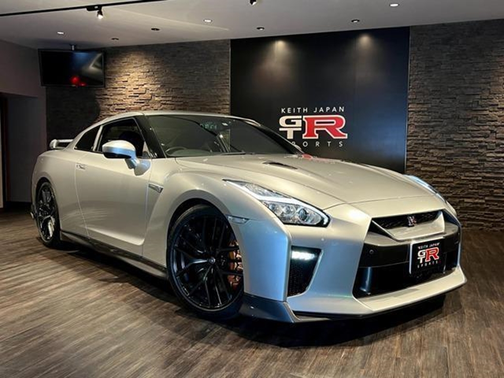 2016 Nissan GT-R Pure Edition 4WD 29,000kms | Image 1 of 20