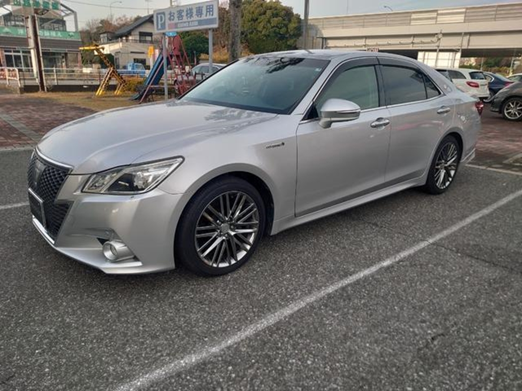 2013 Toyota Crown Athlete 62,122kms | Image 1 of 20