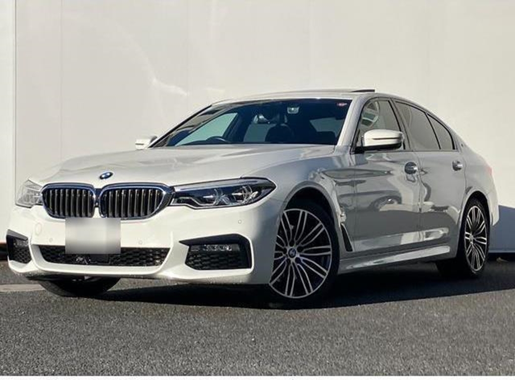 2020 BMW 5 Series 530e 21,000kms | Image 1 of 20